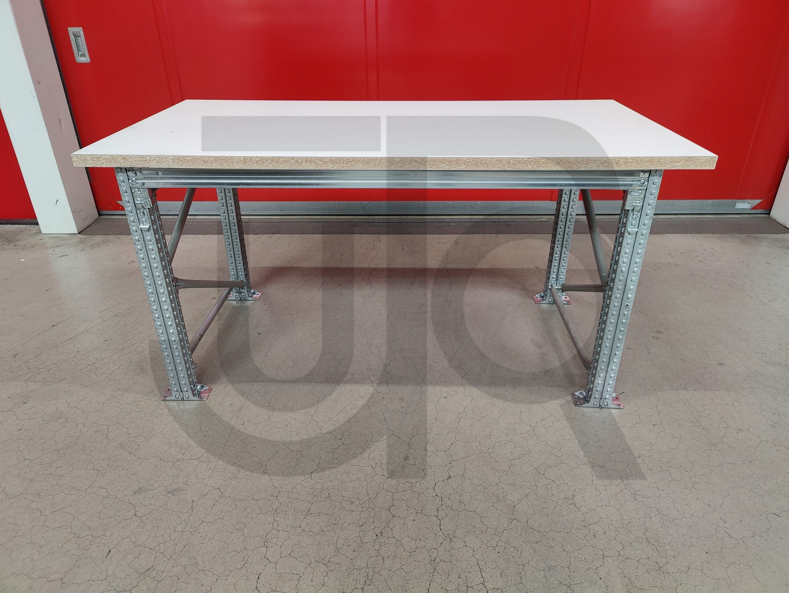 Gebruikte werktafel verzinkt L1600xD1000xH960, nieuw wit werkblad